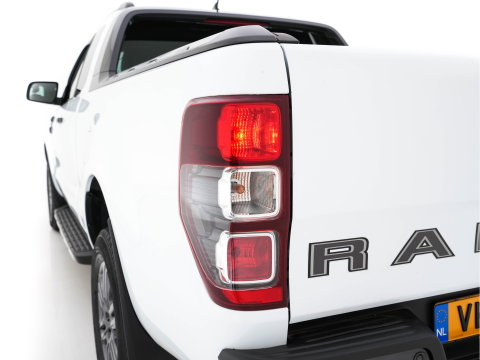 Ford Ranger 2.0 EcoBlue Wildtrak Supercab AWD Aut. *FULL-LED | LEATHER-ALCANTARA | ADAPTIVE-CRUISE | HEATED-COMFORTSEATS | CAMERA | KEYLESS | NAVI-FULLMAP | PRIVACY-GLASS | DAB+ | ECC | PDC | CRUISE | TOWBAR | FORD-SYNC-3 | 18''ALU*
