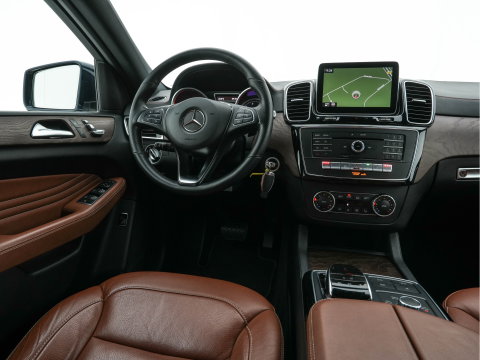 Mercedes-Benz GLE Coupé 400 4MATIC Aut. *LEATHER | FULL-LED | MEMORY-PACK | HEATED-CONTOURSEATS | CAMERA | NAVI-FULLMAP | TOPVIEW | SHIFTPADDLES | AMBIENTLIGHT | ECC | HEAD-UP | PDC | CRUISE | TOWBAR | 20''ALU*