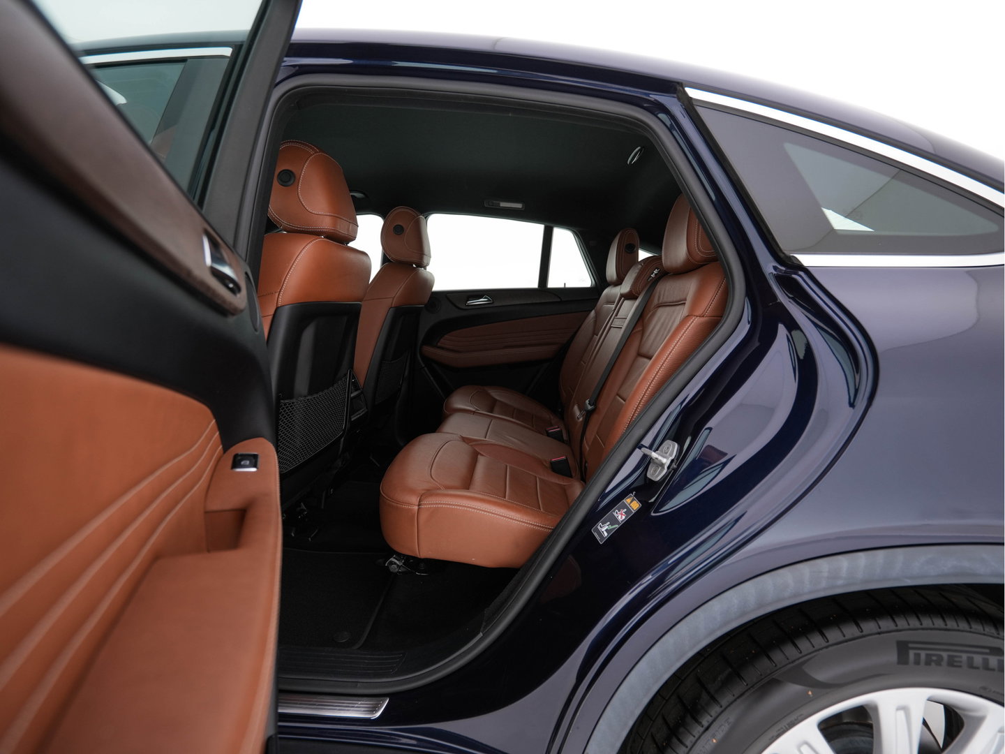 Mercedes-Benz GLE Coupé 400 4MATIC Aut. *LEATHER | FULL-LED | MEMORY-PACK | HEATED-CONTOURSEATS | CAMERA | NAVI-FULLMAP | TOPVIEW | SHIFTPADDLES | AMBIENTLIGHT | ECC | HEAD-UP | PDC | CRUISE | TOWBAR | 20''ALU*