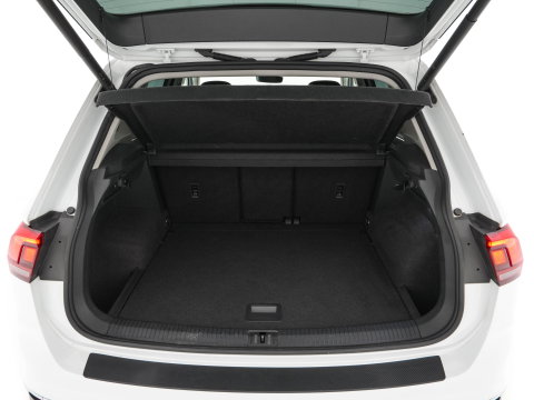 Volkswagen Tiguan 1.5 TSI Life Business Mild-Hybrid (INCL-BTW) Aut. *FULL-LED | ERGONOMIC-SPORTSEATS | KEYLESS | DAB | CARPLAY | ADAPTIVE-CRUISE | PRIVACY-GLASS | NAVI-FULLMAP | DIGI-COCKPIT | SHIFTPADDLES | ECC | HEATED-SEATS | PDC | TOWBAR |