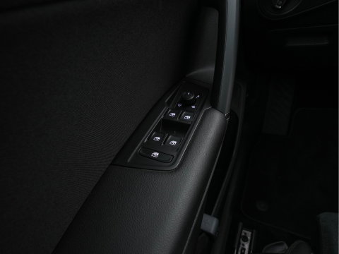 Volkswagen Tiguan 1.5 TSI Life Business Mild-Hybrid (INCL-BTW) Aut. *FULL-LED | ERGONOMIC-SPORTSEATS | KEYLESS | DAB | CARPLAY | ADAPTIVE-CRUISE | PRIVACY-GLASS | NAVI-FULLMAP | DIGI-COCKPIT | SHIFTPADDLES | ECC | HEATED-SEATS | PDC | TOWBAR |