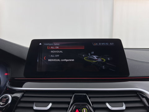 BMW 6 Serie Gran Turismo 640i xDrive M-Sportpack High Executive Aut. *PANO | LEATHER | BOWERS&WILKINS | BLINDSPOT | MEMORY-PACK | NIGHTVISION | TOPVIEW | DIGI-COCKPIT | HEATED-COMFORTSEATS | HEAD-UP | ADAPTIVE-CRUISE | KEYLESS | TOWBAR | SOFTCLOSE | 20''A