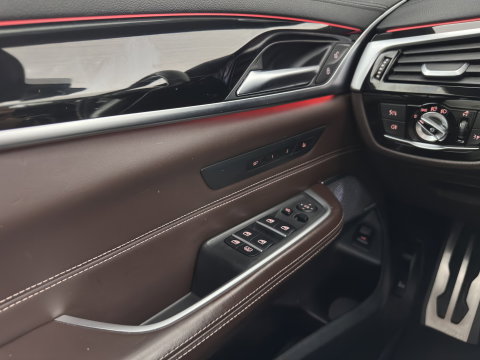 BMW 6 Serie Gran Turismo 640i xDrive M-Sportpack High Executive Aut. *PANO | LEATHER | BOWERS&WILKINS | BLINDSPOT | MEMORY-PACK | NIGHTVISION | TOPVIEW | DIGI-COCKPIT | HEATED-COMFORTSEATS | HEAD-UP | ADAPTIVE-CRUISE | KEYLESS | TOWBAR | SOFTCLOSE | 20''A