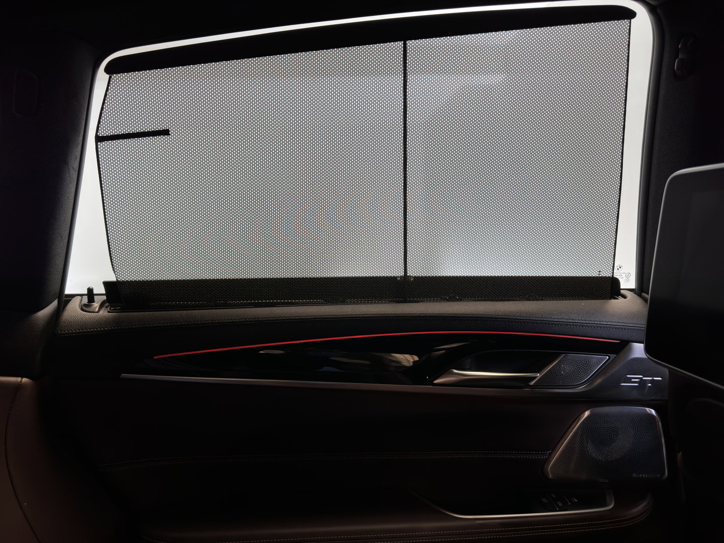 BMW 6 Serie Gran Turismo 640i xDrive M-Sportpack High Executive Aut. *PANO | LEATHER | BOWERS&WILKINS | BLINDSPOT | MEMORY-PACK | NIGHTVISION | TOPVIEW | DIGI-COCKPIT | HEATED-COMFORTSEATS | HEAD-UP | ADAPTIVE-CRUISE | KEYLESS | TOWBAR | SOFTCLOSE | 20''A