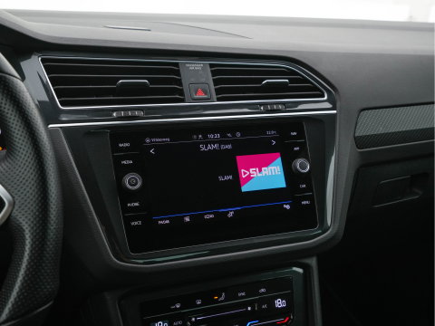 Volkswagen Tiguan 1.4 TSI eHybrid R-Line Business+ (Plug-in) (INCL-BTW) Aut. *LEATHER-FABRIC | FULL-LED | ADAPTIVE-CRUISE | CAMERA | DIGI-COCKPIT | KEYLESS | PRIVACY-GLASS | SPORTSEATS | SHIFTPADDLES | NAVI-FULLMAP | ECC | PDC | 19''ALU*