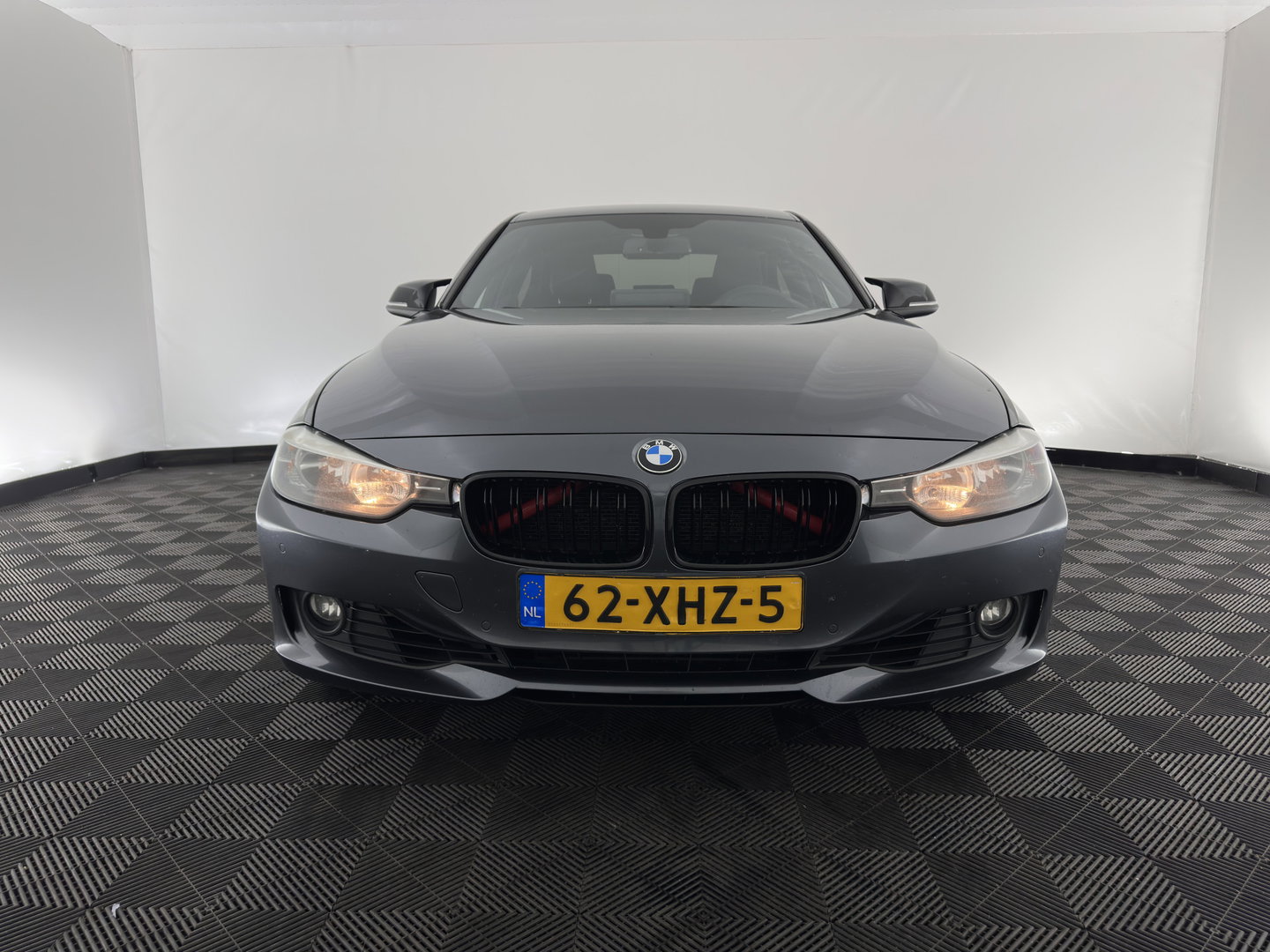BMW 3-serie 320i Executive Aut. *FULL-LEATHER | SPORT-SEATS | NAVI-FULLMAP | ECC | PDC | CRUISE | 18''ALU*