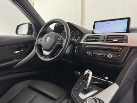 BMW 3-serie 320i Executive Aut. *FULL-LEATHER | SPORT-SEATS | NAVI-FULLMAP | ECC | PDC | CRUISE | 18''ALU*