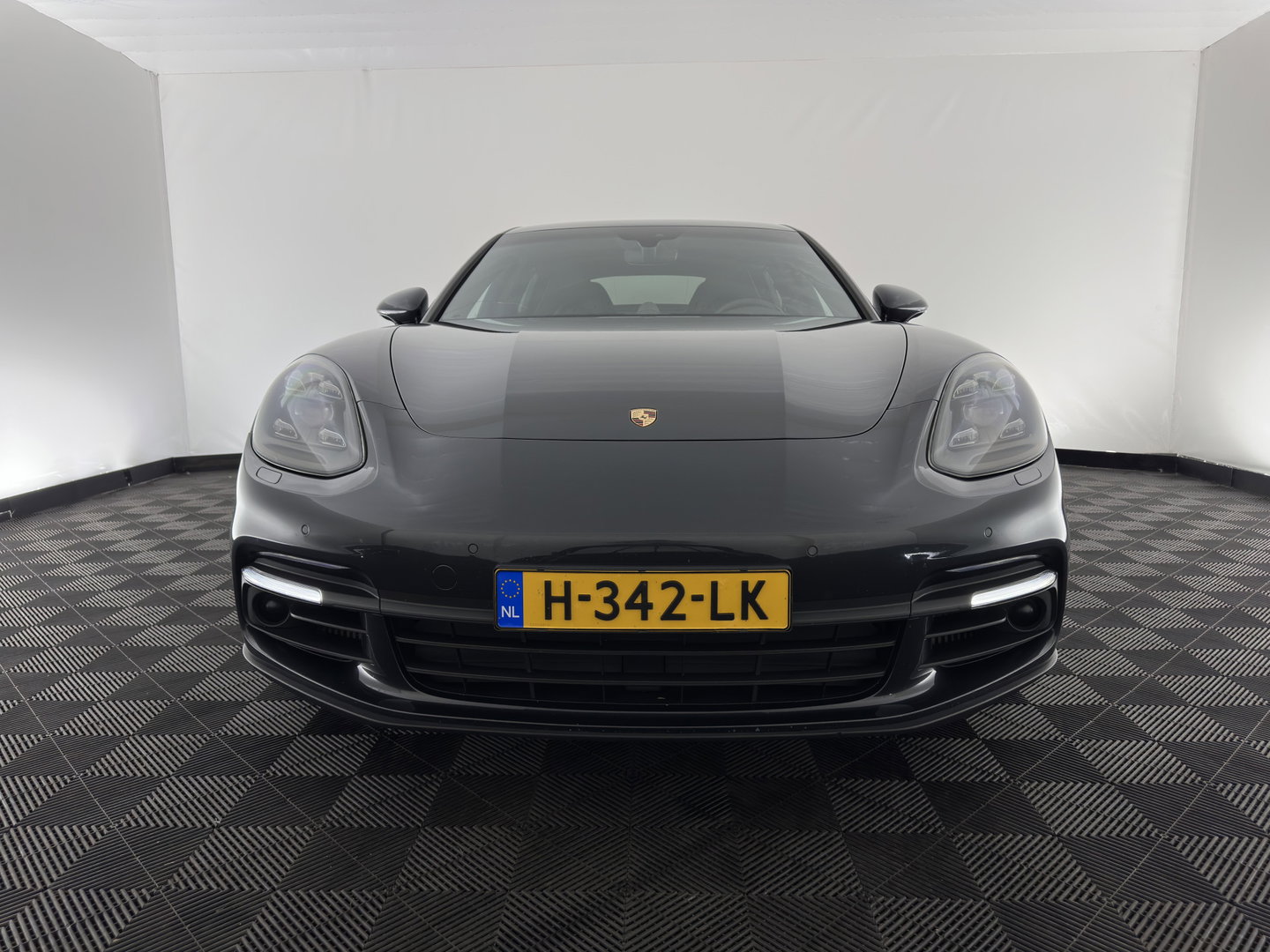 Porsche Panamera 2.9 4 E-Hybrid (Plug-in) {SoH-99%) Aut. *SPORT-CHRONO | LEATHER | BOSE-AUDIO |  FULL-LED | SOFTCLOSE | ADAPTIVE-CRUISE | BLINDSPOT | MEMORY-PACK | HEATED-SPORTSEATS | CARBON | CAMERA | DIGI-COCKPIT | PRIVACY-GLASS | 20''ALU*