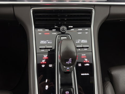 Porsche Panamera 2.9 4 E-Hybrid (Plug-in) {SoH-99%) Aut. *SPORT-CHRONO | LEATHER | BOSE-AUDIO |  FULL-LED | SOFTCLOSE | ADAPTIVE-CRUISE | BLINDSPOT | MEMORY-PACK | HEATED-SPORTSEATS | CARBON | CAMERA | DIGI-COCKPIT | PRIVACY-GLASS | 20''ALU*