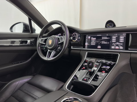 Porsche Panamera 2.9 4 E-Hybrid (Plug-in) {SoH-99%) Aut. *SPORT-CHRONO | LEATHER | BOSE-AUDIO |  FULL-LED | SOFTCLOSE | ADAPTIVE-CRUISE | BLINDSPOT | MEMORY-PACK | HEATED-SPORTSEATS | CARBON | CAMERA | DIGI-COCKPIT | PRIVACY-GLASS | 20''ALU*