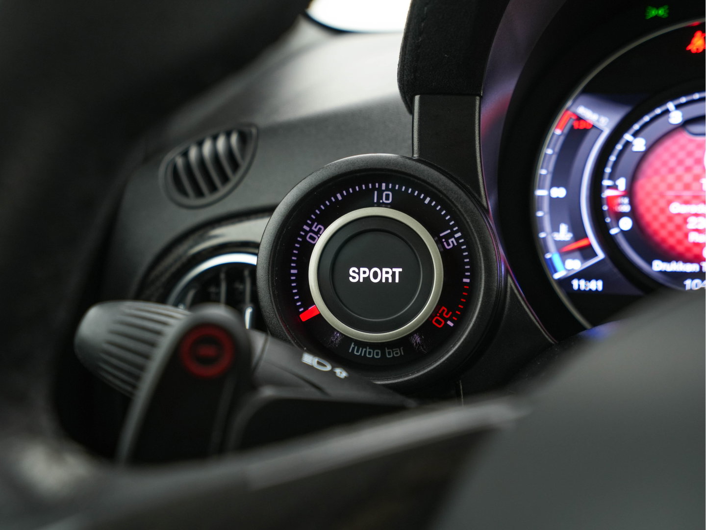 Abarth 695 1.4 T-Jet Competizione 70th Anniversary ( One of 1958 ! ) (INCL-BTW) Aut. *AKRAPOVIC-EXHAUST | RECARO-SPORTSEATS | XENON | NAVI-FULLMAP | BREMBO-BRAKES | CARBON | SHIFTPADDLES | DIGI-COCKPIT | DAB+ | ECC | PDC | CRUISE | 17''ALU*