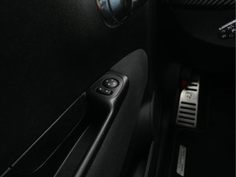 Abarth 695 1.4 T-Jet Competizione 70th Anniversary ( One of 1958 ! ) (INCL-BTW) Aut. *AKRAPOVIC-EXHAUST | RECARO-SPORTSEATS | XENON | NAVI-FULLMAP | BREMBO-BRAKES | CARBON | SHIFTPADDLES | DIGI-COCKPIT | DAB+ | ECC | PDC | CRUISE | 17''ALU*