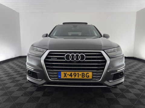 Audi Q7 3.0 TDI e-tron Quattro Sport (Plug-in) *PANO | LEATHER | FULL-LED | MEMORY-PACK | BOSE-AUDIO | CAMERA | DIGI-COCKPIT | HEATED-COMFORTSEATS | NAVI-FULLMAP | AIRSUSPENSION | PRIVACY-GLASS | SHIFTPADDLES | HEAD-UP | TOWBAR | 22''ALU*