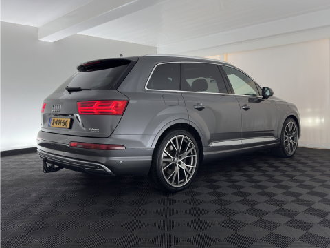 Audi Q7 3.0 TDI e-tron Quattro Sport (Plug-in) *PANO | LEATHER | FULL-LED | MEMORY-PACK | BOSE-AUDIO | CAMERA | DIGI-COCKPIT | HEATED-COMFORTSEATS | NAVI-FULLMAP | AIRSUSPENSION | PRIVACY-GLASS | SHIFTPADDLES | HEAD-UP | TOWBAR | 22''ALU*