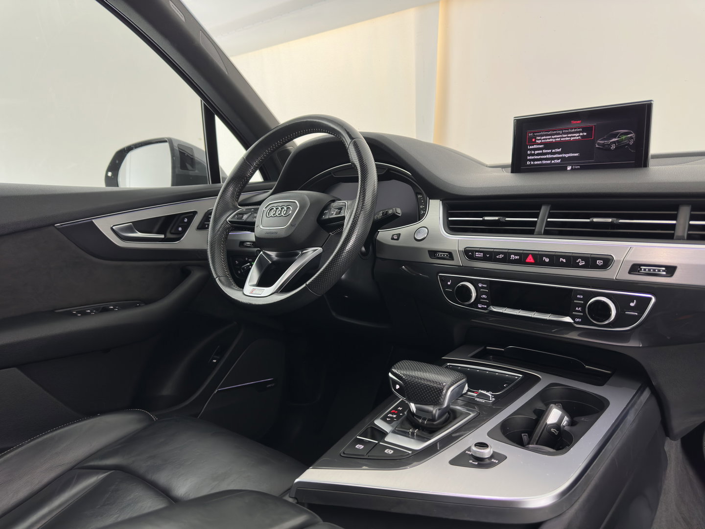 Audi Q7 3.0 TDI e-tron Quattro Sport (Plug-in) *PANO | LEATHER | FULL-LED | MEMORY-PACK | BOSE-AUDIO | CAMERA | DIGI-COCKPIT | HEATED-COMFORTSEATS | NAVI-FULLMAP | AIRSUSPENSION | PRIVACY-GLASS | SHIFTPADDLES | HEAD-UP | TOWBAR | 22''ALU*