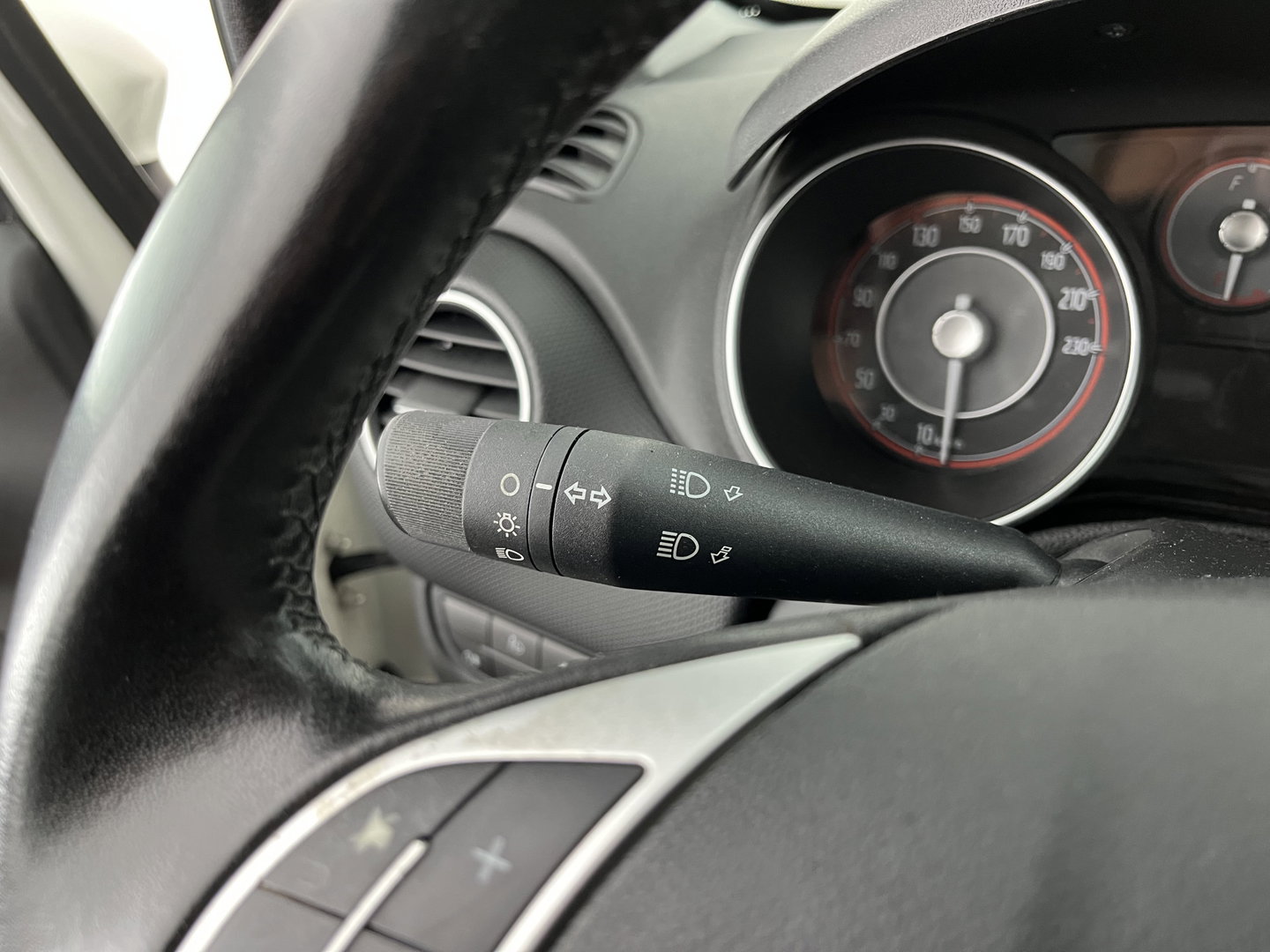 Fiat Punto Evo 1.3 M-Jet Street *AIRCO | CRUISE | COMFORTSEATS | RADIO-CD | 15''ALU*