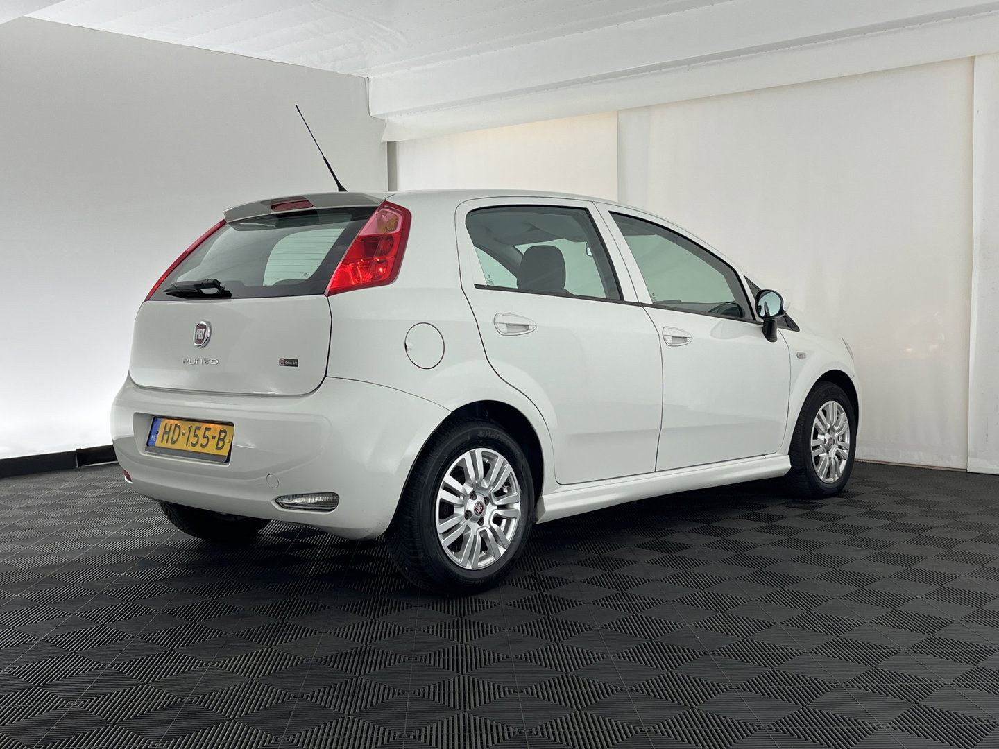 Fiat Punto Evo 1.3 M-Jet Street *AIRCO | CRUISE | COMFORTSEATS | RADIO-CD | 15''ALU*
