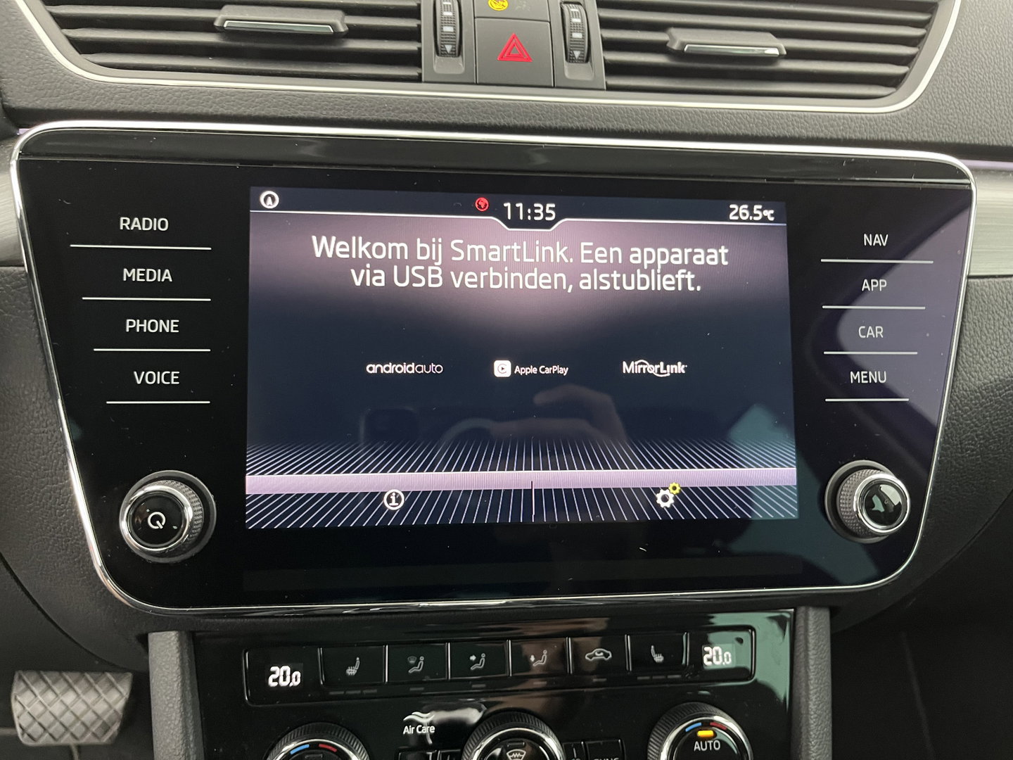 Škoda Superb Combi 1.5 TSI ACT Style Business (INCL-BTW) Aut. *LEATHER-MICROFIBRE | XENON | CANTON-AUDIO | MEMORY-PACK | NAVI-FULLMAP | CAMERA | KEYLESS | HEATED-COMFORTSEATS | PRIVACY-GLASS | SHIFTPADDLES | ECC | PDC | CRUISE | 18''ALU*