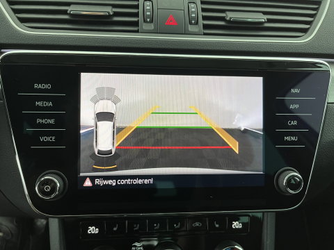 Škoda Superb Combi 1.5 TSI ACT Style Business (INCL-BTW) Aut. *LEATHER-MICROFIBRE | XENON | CANTON-AUDIO | MEMORY-PACK | NAVI-FULLMAP | CAMERA | KEYLESS | HEATED-COMFORTSEATS | PRIVACY-GLASS | SHIFTPADDLES | ECC | PDC | CRUISE | 18''ALU*