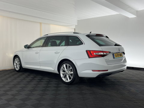 Škoda Superb Combi 1.5 TSI ACT Style Business (INCL-BTW) Aut. *LEATHER-MICROFIBRE | XENON | CANTON-AUDIO | MEMORY-PACK | NAVI-FULLMAP | CAMERA | KEYLESS | HEATED-COMFORTSEATS | PRIVACY-GLASS | SHIFTPADDLES | ECC | PDC | CRUISE | 18''ALU*