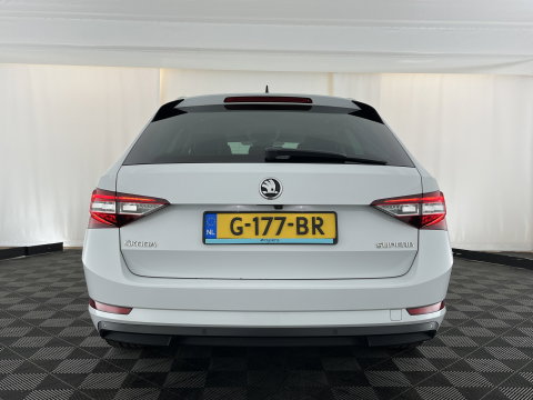 Škoda Superb Combi 1.5 TSI ACT Style Business (INCL-BTW) Aut. *LEATHER-MICROFIBRE | XENON | CANTON-AUDIO | MEMORY-PACK | NAVI-FULLMAP | CAMERA | KEYLESS | HEATED-COMFORTSEATS | PRIVACY-GLASS | SHIFTPADDLES | ECC | PDC | CRUISE | 18''ALU*