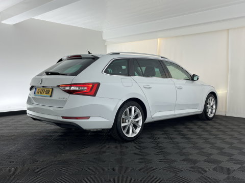 Škoda Superb Combi 1.5 TSI ACT Style Business (INCL-BTW) Aut. *LEATHER-MICROFIBRE | XENON | CANTON-AUDIO | MEMORY-PACK | NAVI-FULLMAP | CAMERA | KEYLESS | HEATED-COMFORTSEATS | PRIVACY-GLASS | SHIFTPADDLES | ECC | PDC | CRUISE | 18''ALU*
