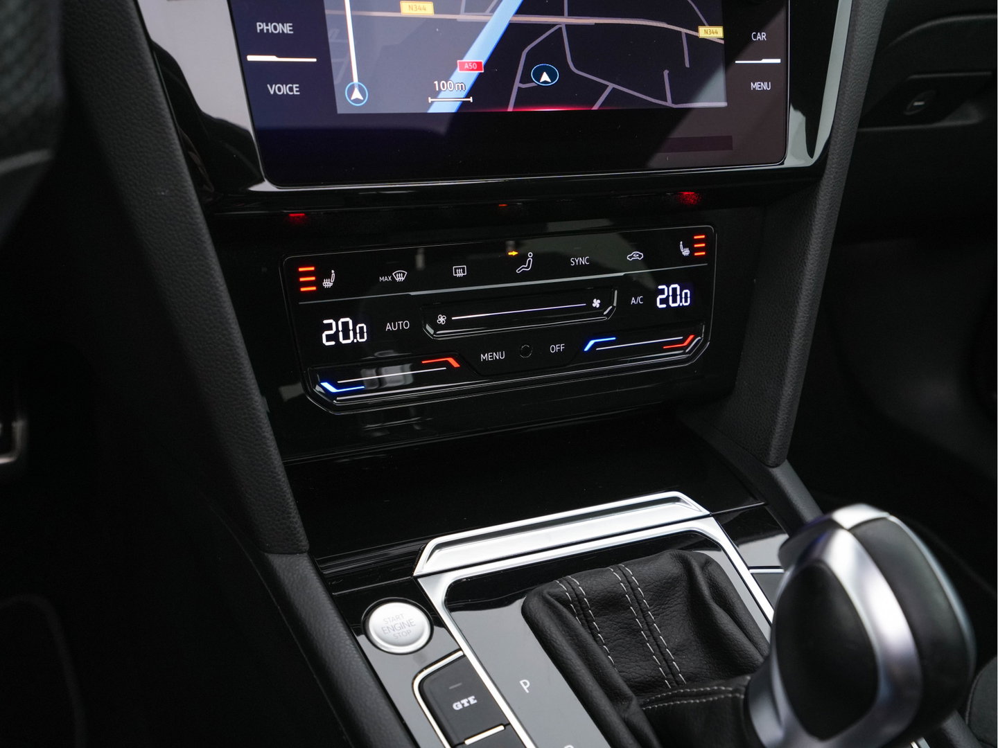 Volkswagen Arteon Shooting Brake 1.4 TSI eHybrid R-Line Business (Plug-in) {SoH-90%} (INCL-BTW) *PANO | LEATHER-ARTVELOURS | FULL-LED | CAMERA | ADAPTIVE-CRUISE | HEATED-SPORTSEATS | KEYLESS | NAVI-FULLMAP | PRIVACYGLASS | SHIFTPADDLES | DIGI-COCKPIT | TOWBAR | 18''ALU*