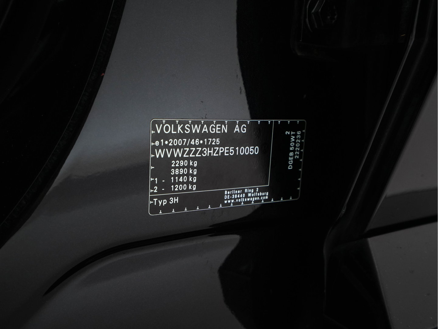 Volkswagen Arteon Shooting Brake 1.4 TSI eHybrid R-Line Business (Plug-in) {SoH-90%} (INCL-BTW) *PANO | LEATHER-ARTVELOURS | FULL-LED | CAMERA | ADAPTIVE-CRUISE | HEATED-SPORTSEATS | KEYLESS | NAVI-FULLMAP | PRIVACYGLASS | SHIFTPADDLES | DIGI-COCKPIT | TOWBAR | 18''ALU*