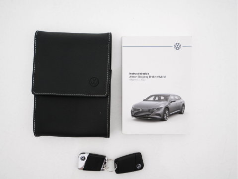 Volkswagen Arteon Shooting Brake 1.4 TSI eHybrid R-Line Business (Plug-in) {SoH-90%} (INCL-BTW) *PANO | LEATHER-ARTVELOURS | FULL-LED | CAMERA | ADAPTIVE-CRUISE | HEATED-SPORTSEATS | KEYLESS | NAVI-FULLMAP | PRIVACYGLASS | SHIFTPADDLES | DIGI-COCKPIT | TOWBAR | 18''ALU*
