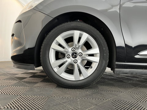 DS DS 3 1.2 PureTech So Chic *AIRCO | CRUISE | SPORTSEATS | PRIVACY-GLASS | PDC | RADIO-CD | 16''ALU*