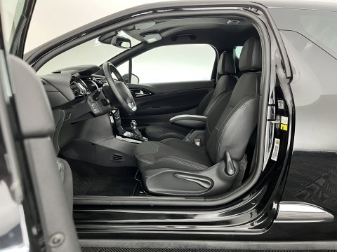 DS DS 3 1.2 PureTech So Chic *AIRCO | CRUISE | SPORTSEATS | PRIVACY-GLASS | PDC | RADIO-CD | 16''ALU*