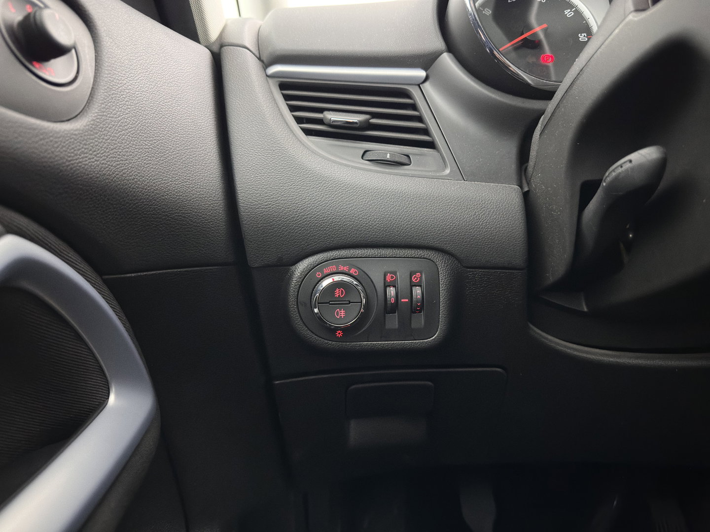 Opel Zafira Tourer 1.6 CDTI Business+ *NAVI-FULLMAP | SPORTSEATS | PRIVACY-GLASS | ECC | PDC | CRUISE | TOWBAR | 16''ALU*