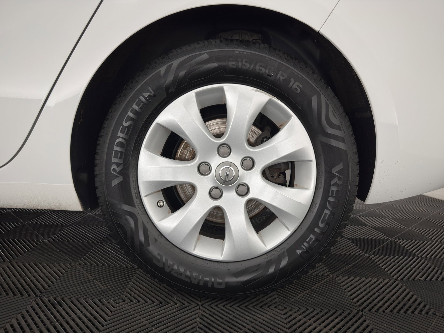 Opel Zafira Tourer 1.6 CDTI Business+ *NAVI-FULLMAP | SPORTSEATS | PRIVACY-GLASS | ECC | PDC | CRUISE | TOWBAR | 16''ALU*