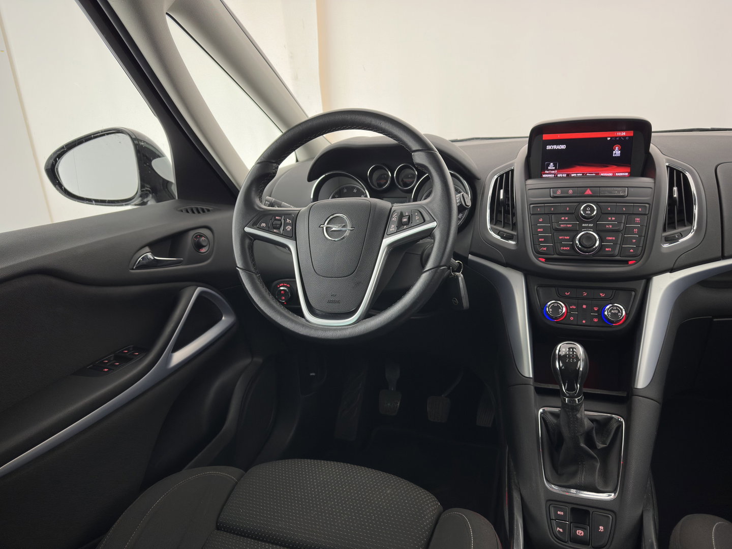 Opel Zafira Tourer 1.6 CDTI Business+ *NAVI-FULLMAP | SPORTSEATS | PRIVACY-GLASS | ECC | PDC | CRUISE | TOWBAR | 16''ALU*