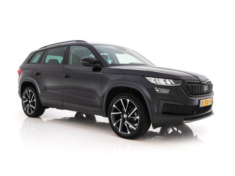 Škoda Kodiaq 1.5 TSI Business Edition (INCL-BTW) *LEATHER-FABRIC | FULL-LED | DIGI-COCKPIT | CAMERA | KEYLESS | DAB+ | NAVI-FULLMAP | SPORTSEATS | PRIVACY-GLASS | ECC | PDC | TOWBAR | CRUISE | 20''ALU*