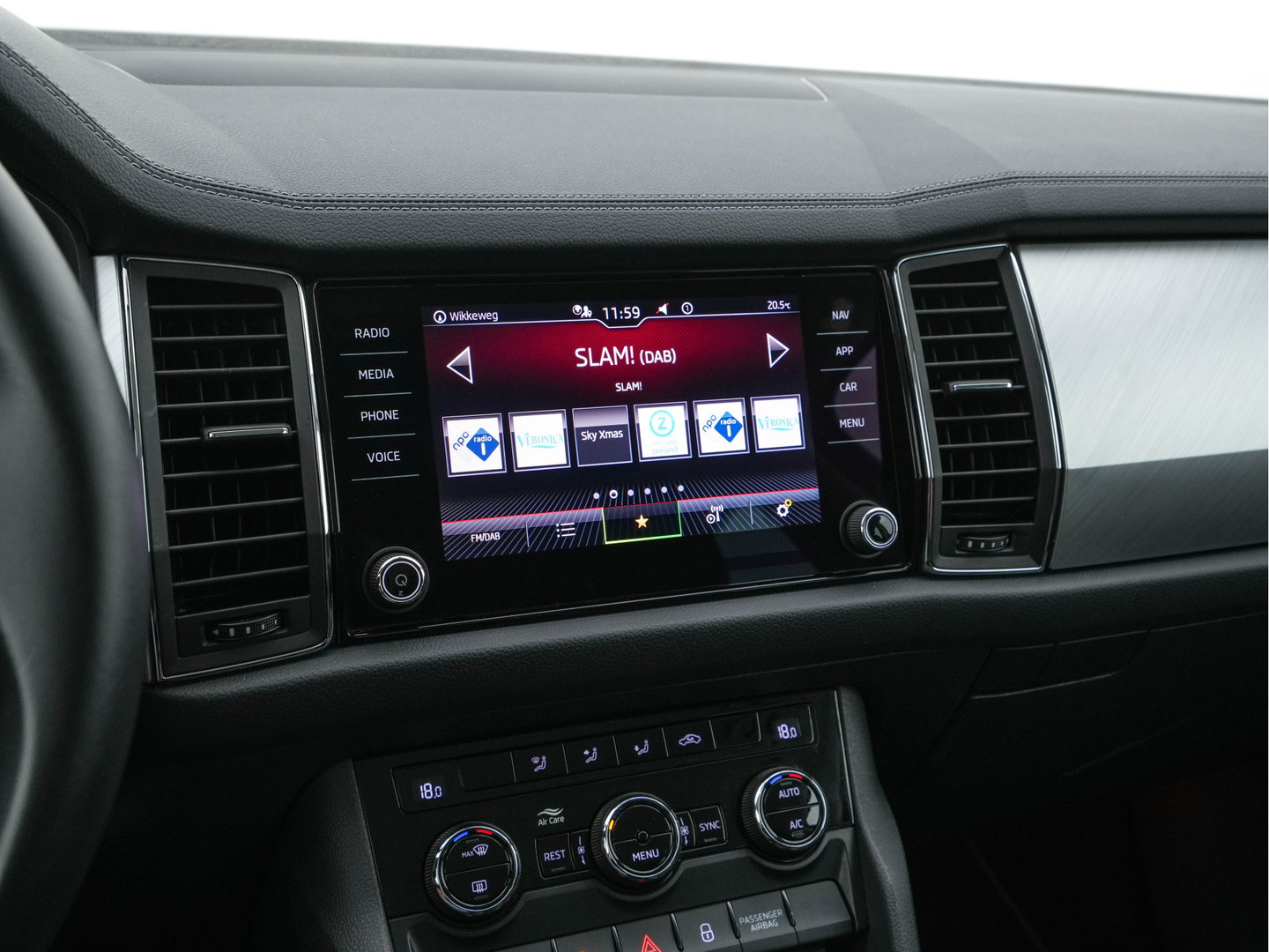 Škoda Kodiaq 1.5 TSI Business Edition (INCL-BTW) *LEATHER-FABRIC | FULL-LED | DIGI-COCKPIT | CAMERA | KEYLESS | DAB+ | NAVI-FULLMAP | SPORTSEATS | PRIVACY-GLASS | ECC | PDC | TOWBAR | CRUISE | 20''ALU*
