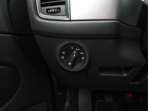 Škoda Kodiaq 1.5 TSI Business Edition (INCL-BTW) *LEATHER-FABRIC | FULL-LED | DIGI-COCKPIT | CAMERA | KEYLESS | DAB+ | NAVI-FULLMAP | SPORTSEATS | PRIVACY-GLASS | ECC | PDC | TOWBAR | CRUISE | 20''ALU*