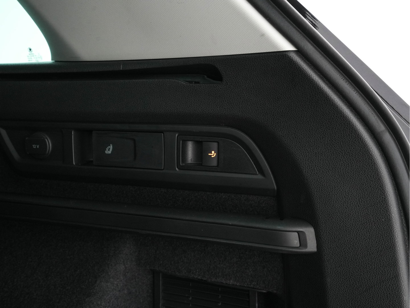 Škoda Kodiaq 1.5 TSI Business Edition (INCL-BTW) *LEATHER-FABRIC | FULL-LED | DIGI-COCKPIT | CAMERA | KEYLESS | DAB+ | NAVI-FULLMAP | SPORTSEATS | PRIVACY-GLASS | ECC | PDC | TOWBAR | CRUISE | 20''ALU*