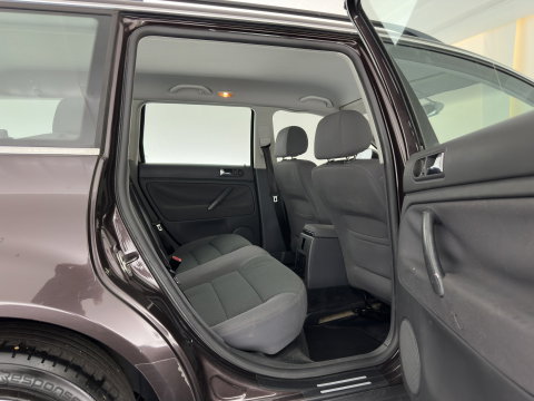 Volkswagen Passat Variant 1.6 Athene *AIRCO | CRUISE | PDC | COMFORTSEATS | TOWBAR | RADIO-CD |  15''ALU*