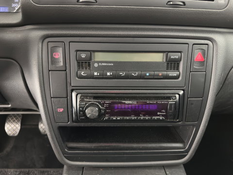 Volkswagen Passat Variant 1.6 Athene *AIRCO | CRUISE | PDC | COMFORTSEATS | TOWBAR | RADIO-CD |  15''ALU*