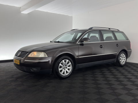 Volkswagen Passat Variant 1.6 Athene *AIRCO | CRUISE | PDC | COMFORTSEATS | TOWBAR | RADIO-CD |  15''ALU*