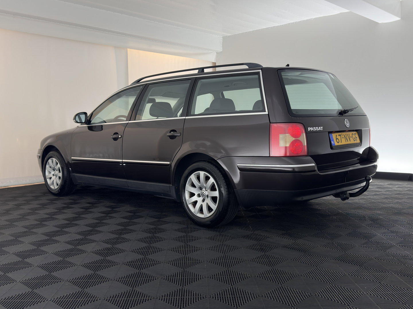 Volkswagen Passat Variant 1.6 Athene *AIRCO | CRUISE | PDC | COMFORTSEATS | TOWBAR | RADIO-CD |  15''ALU*