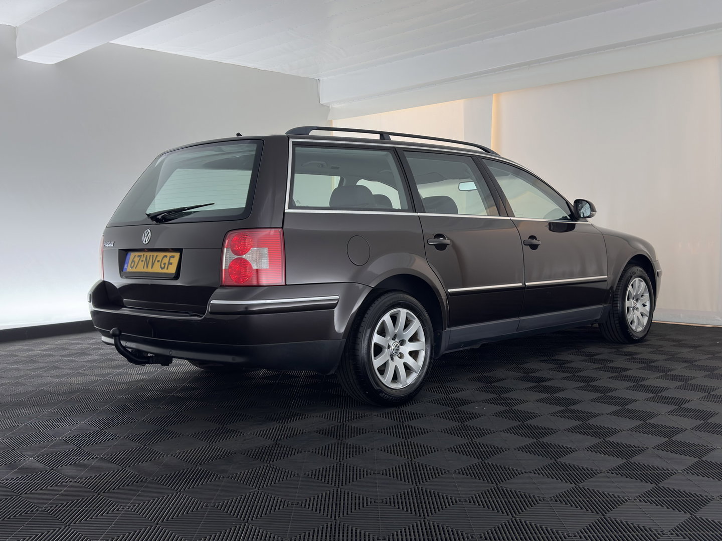 Volkswagen Passat Variant 1.6 Athene *AIRCO | CRUISE | PDC | COMFORTSEATS | TOWBAR | RADIO-CD |  15''ALU*