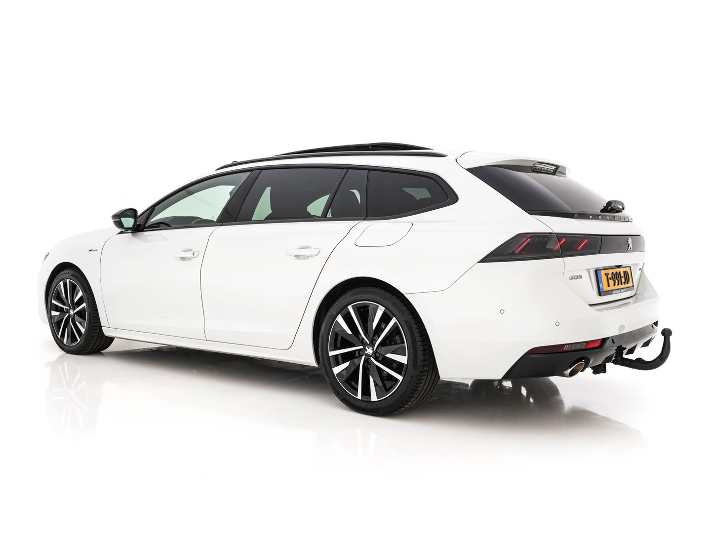 Peugeot 508 SW 1.6 HYbrid GT-Line Pack Business (Plug-in) {SoH-100%} (INCL-BTW) Aut. *PANO | LEATHER-MICROFIBRE | FOCAL®-AUDIO | FULL-LED | CRUISE-ADAPT. | BLINDSPOT | DAB | DIGI-COCKPIT | HEATED-SPORTSEATS | CAMERA | NAVI | SHIFTPADDLES | PRIVACY-GLASS | ...