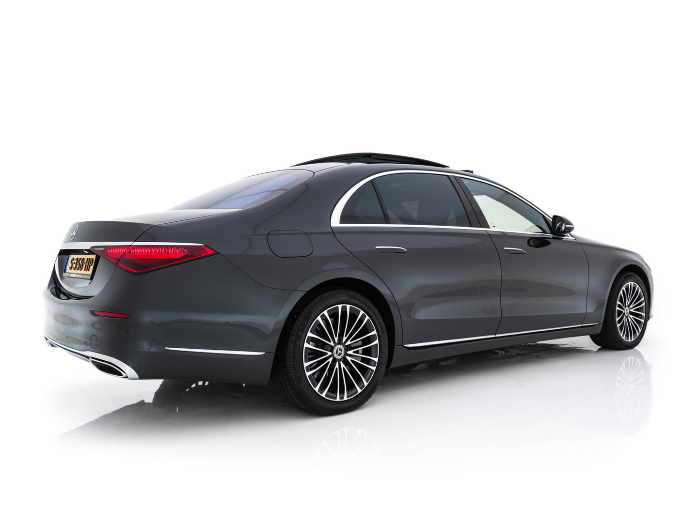Mercedes-Benz S-Klasse 580 e 4MATIC Lang [ Plug-In ] (INCL-BTW) Aut. *PANO | NAVI-FULLMAP | DISTRONIC | BURMESTER-AUDIO | TOP-VIEW | KEYLESS | FULL-LED | DIGITAL-COCKPIT | AMBIENT-LIGHT | HEATED/VENTILATED-SEATS |...*