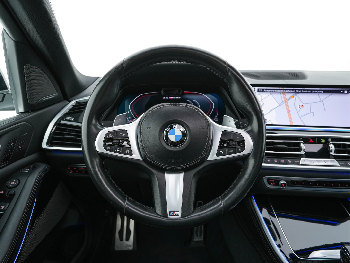 BMW X5 M50d M-Sportpack High Executive Aut. *PANO | HEAD-UP | LASER-LED | LEATHER | SOFT-CLOSE | ADAPTIVE-CRUISE | HARMAN/KARDON | BLIND-SPOT | MEMORY-PACK | TOP-VIEW | DIGI-COCKPIT | NAVI-FULLMAP | ECC | PDC | TOWBAR |