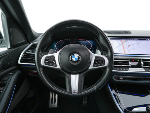 BMW X5 M50d M-Sportpack High Executive Aut. *PANO | HEAD-UP | LASER-LED | LEATHER | SOFT-CLOSE | ADAPTIVE-CRUISE | HARMAN/KARDON | BLIND-SPOT | MEMORY-PACK | TOP-VIEW | DIGI-COCKPIT | NAVI-FULLMAP | ECC | PDC | TOWBAR |