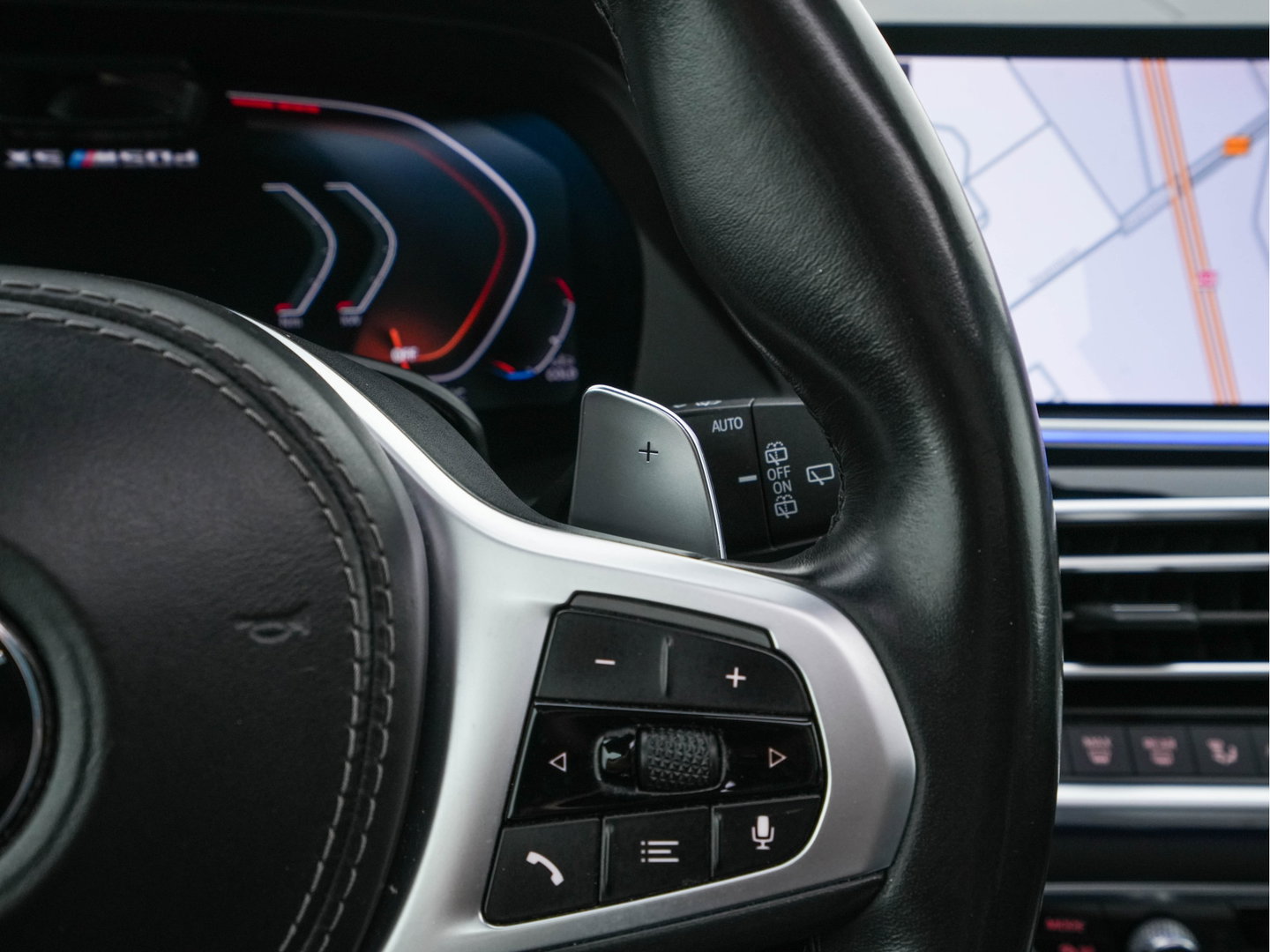 BMW X5 M50d M-Sportpack High Executive Aut. *PANO | HEAD-UP | LASER-LED | LEATHER | SOFT-CLOSE | ADAPTIVE-CRUISE | HARMAN/KARDON | BLIND-SPOT | MEMORY-PACK | TOP-VIEW | DIGI-COCKPIT | NAVI-FULLMAP | ECC | PDC | TOWBAR |
