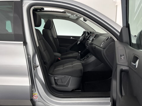 Volkswagen Tiguan 1.4 TSI Sport&Style *PANO | NAVI-FULLMAP | CAMERA | KEYLESS | HEATED-SPORTSEATS | ECC | PDC | CRUISE | PRIVACY-GLASS | 17''ALU*
