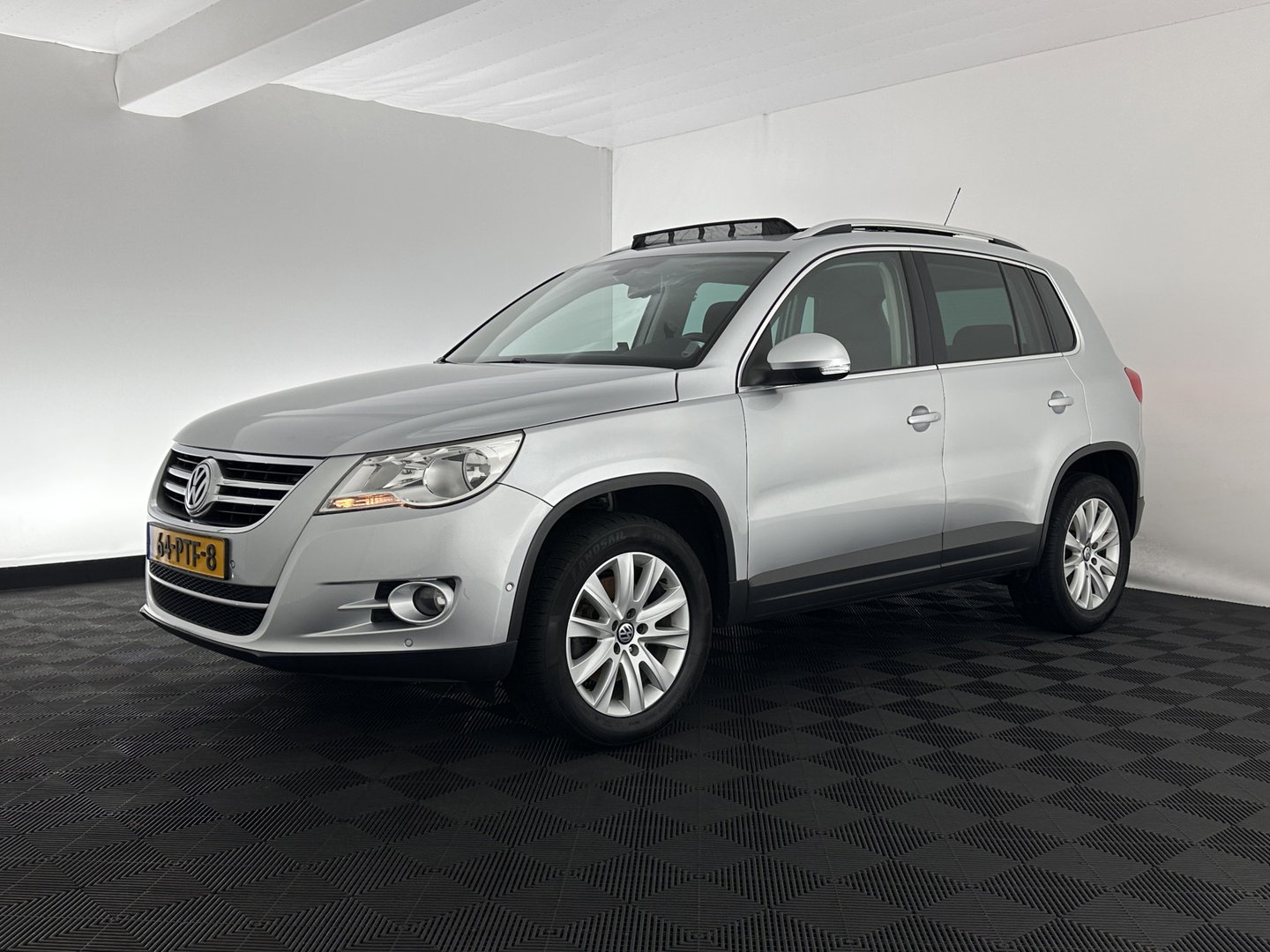 Volkswagen Tiguan 1.4 TSI Sport&Style *PANO | NAVI-FULLMAP | CAMERA | KEYLESS | HEATED-SPORTSEATS | ECC | PDC | CRUISE | PRIVACY-GLASS | 17''ALU*